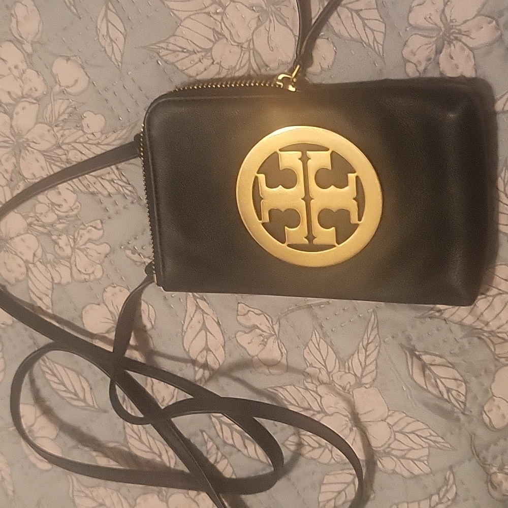 Tory burch phone bag